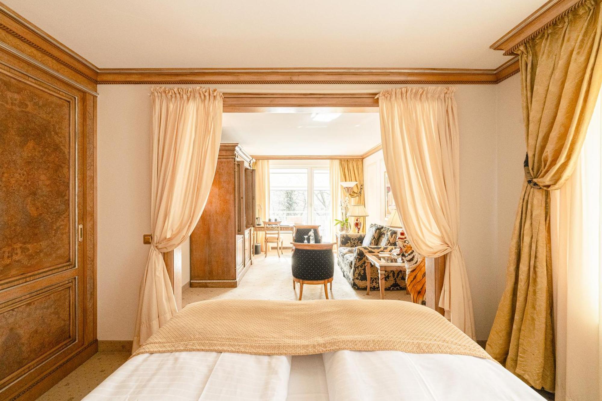 Bernstein Hotel Villa Kastania Берлін Екстер'єр фото